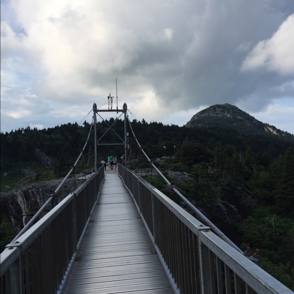 Meet your Posher, Pouya